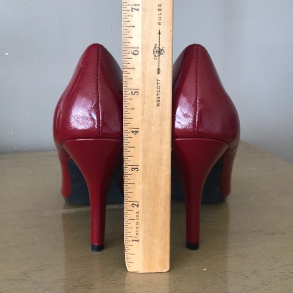 Va va va voom, RED HEELS - Picture 6 of 6